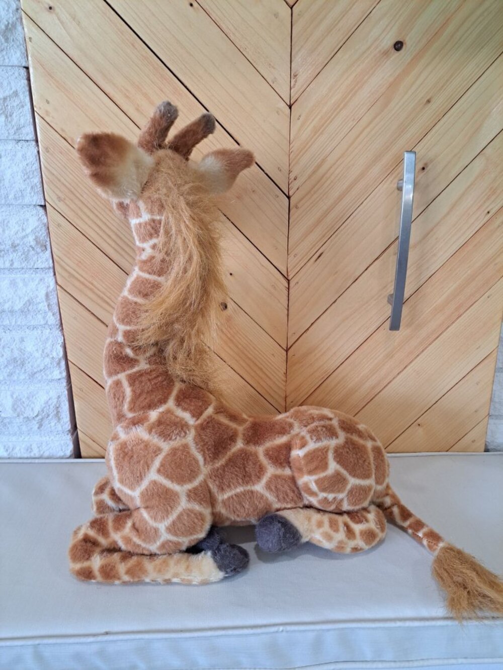 Tiger Tale Toys Plush Jelanie Giraffe Stuffed Animal Brown & White 18" Sitting - Picture 7 of 9